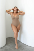 Моделююче Body з ефектом підтяжки