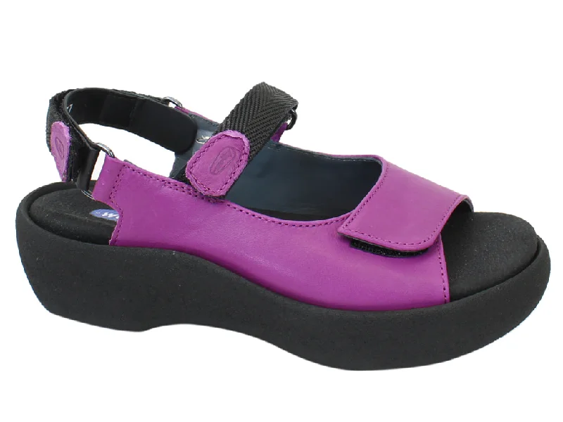 Casual sandals for women with buckle details and comfortable footbed for support-Wolky Sandals Jewel Bougainville