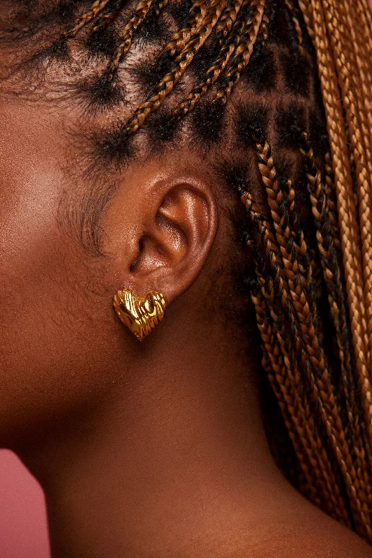 Best hoop earrings with tribal designs for a cultural and exotic aesthetic-Big Heart Plain Gold Earrings in 18K Gold