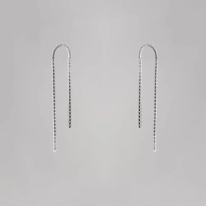 Small hoop earrings for a delicate and understated everyday wear-CASCADE EARRING