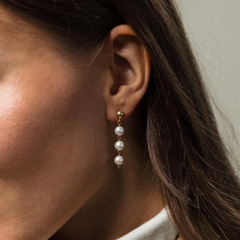 Hoop earrings with a chunky design for a bold and trendy statement-Dainty Pearl Drop Studs